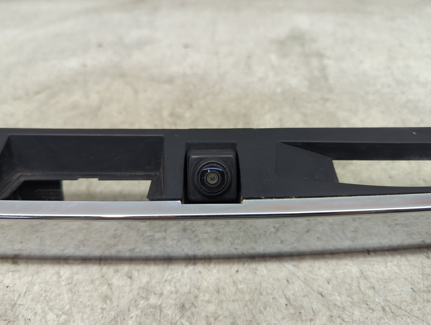 Nissan Pathfinder Backup Camera Or Backup Sensor Chrome - Oemusedautoparts1.com