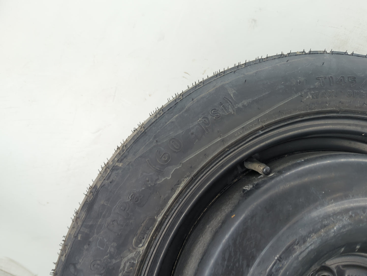 2018 Nissan Pathfinder Spare Donut Tire Wheel Rim Oem - Oemusedautoparts1.com