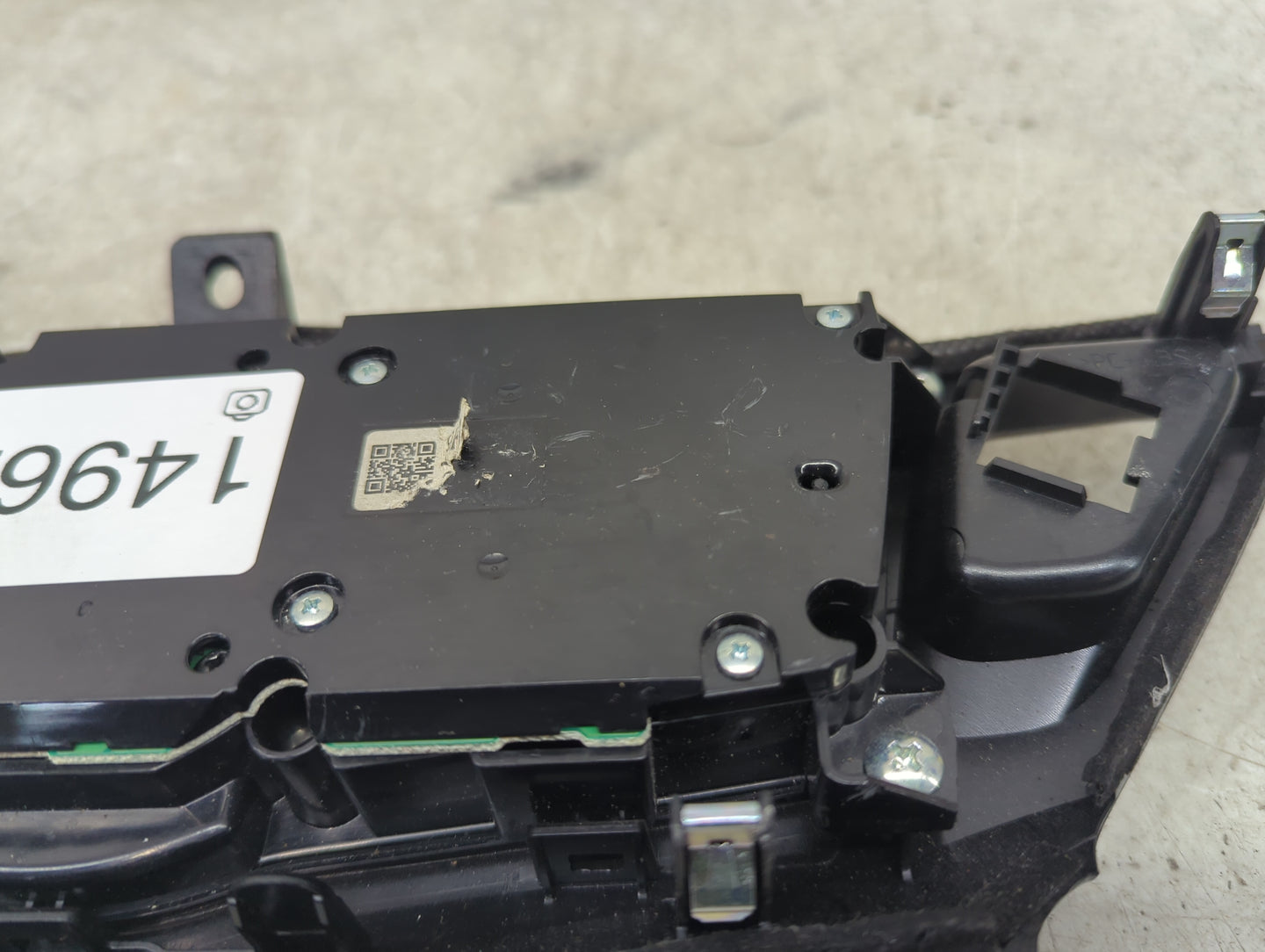 2018 Nissan Pathfinder Climate Control Module Temperature AC/Heater Replacement Fits OEM Used Auto Parts - Oemusedautoparts1
