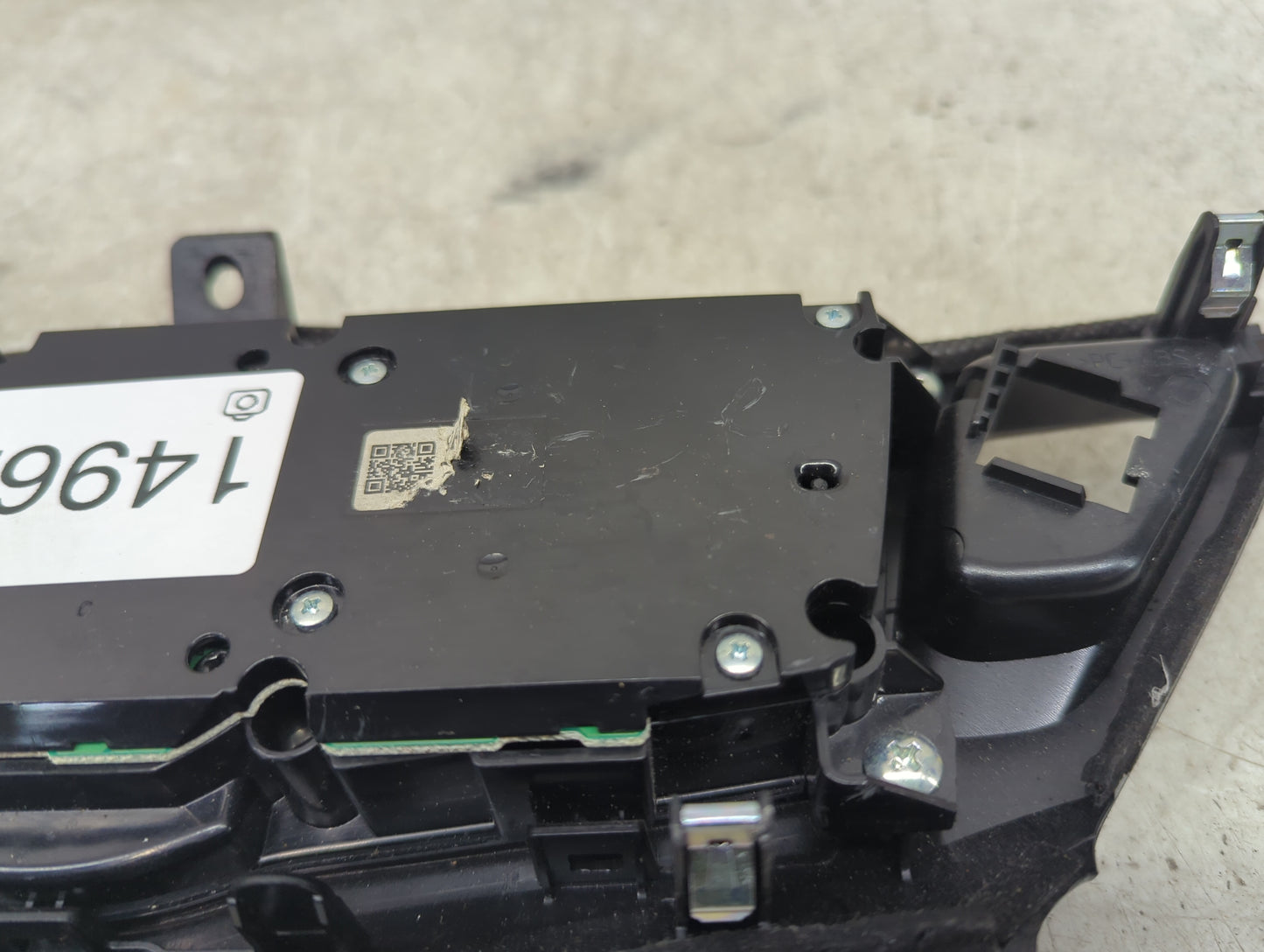 2018 Nissan Pathfinder Climate Control Module Temperature AC/Heater Replacement Fits OEM Used Auto Parts - Oemusedautoparts1