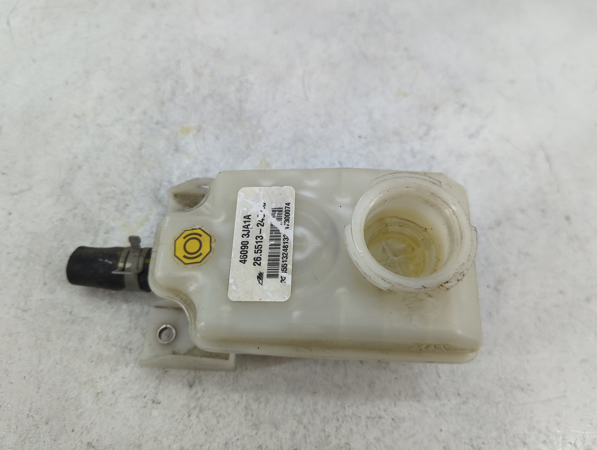 2013-2020 Nissan Pathfinder Brake Master Cylinder 1498911 - Oemusedautoparts1.com