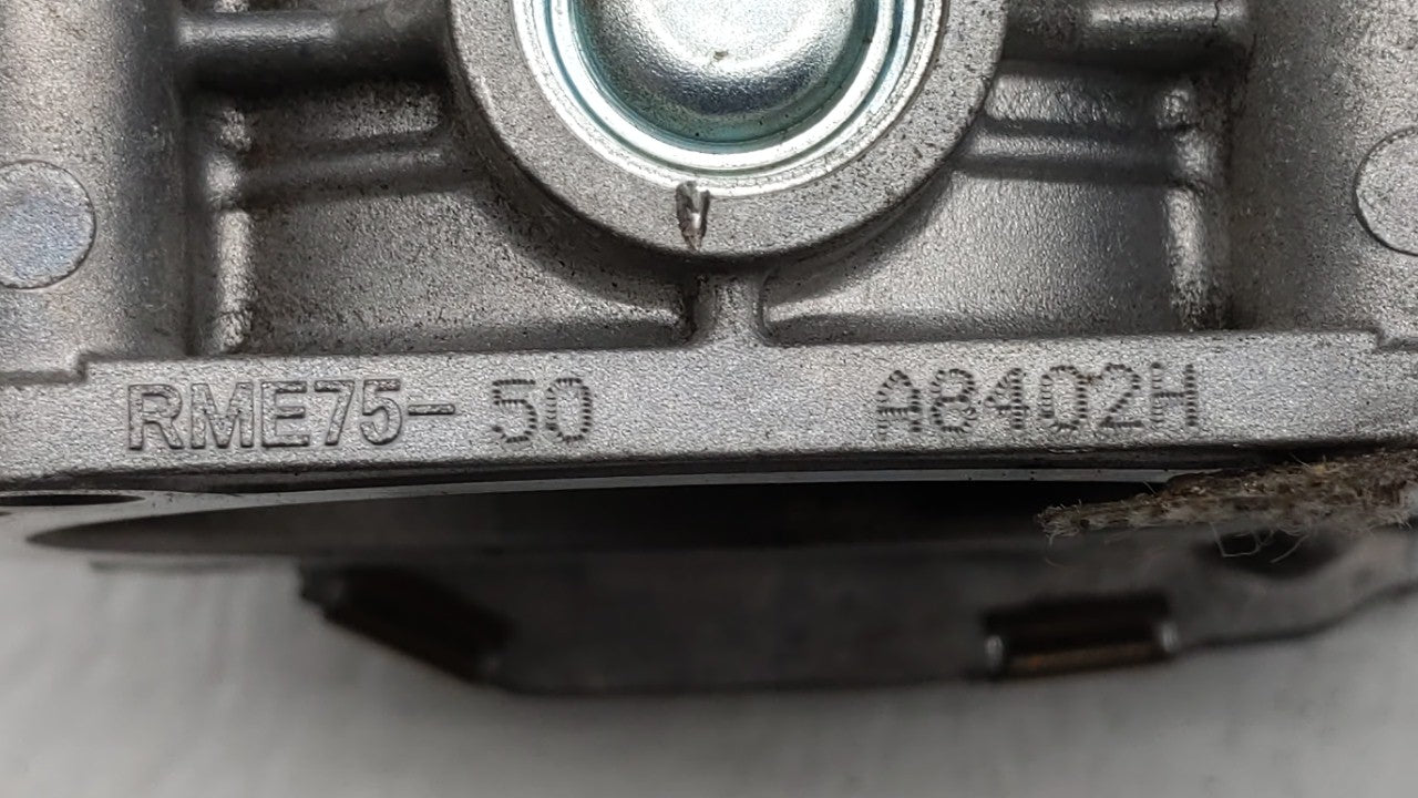 2017-2019 Nissan Pathfinder Throttle Body P/N:RME75-50 Fits Fits 2016 2017 2018 2019 OEM Used Auto Parts - Oemusedautoparts1
