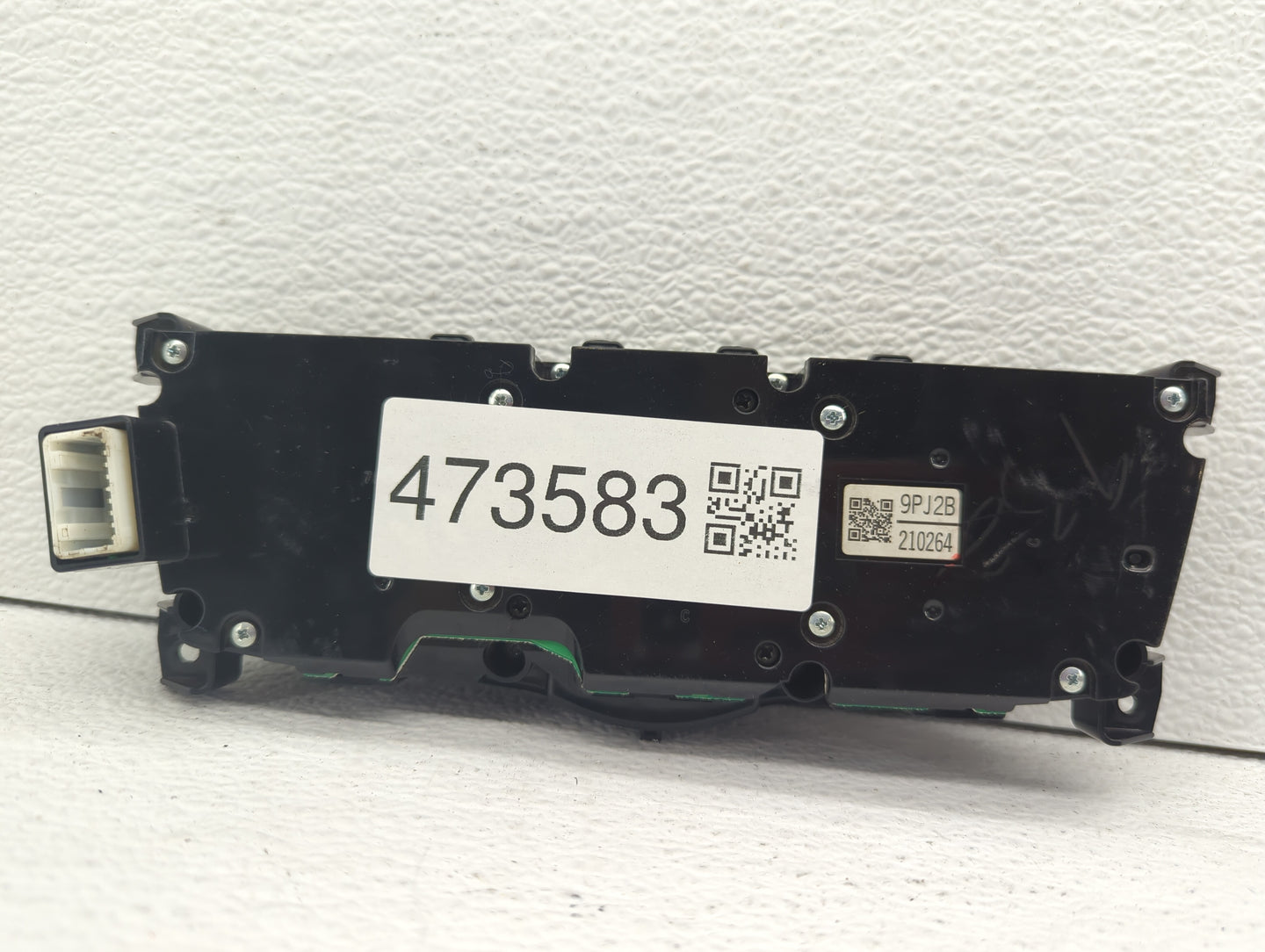 2018 Nissan Pathfinder Information Display Screen - Oemusedautoparts1.com