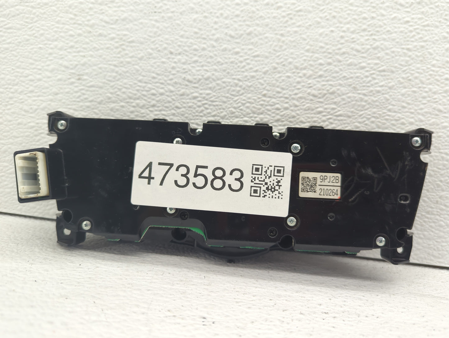 2018 Nissan Pathfinder Information Display Screen - Oemusedautoparts1.com