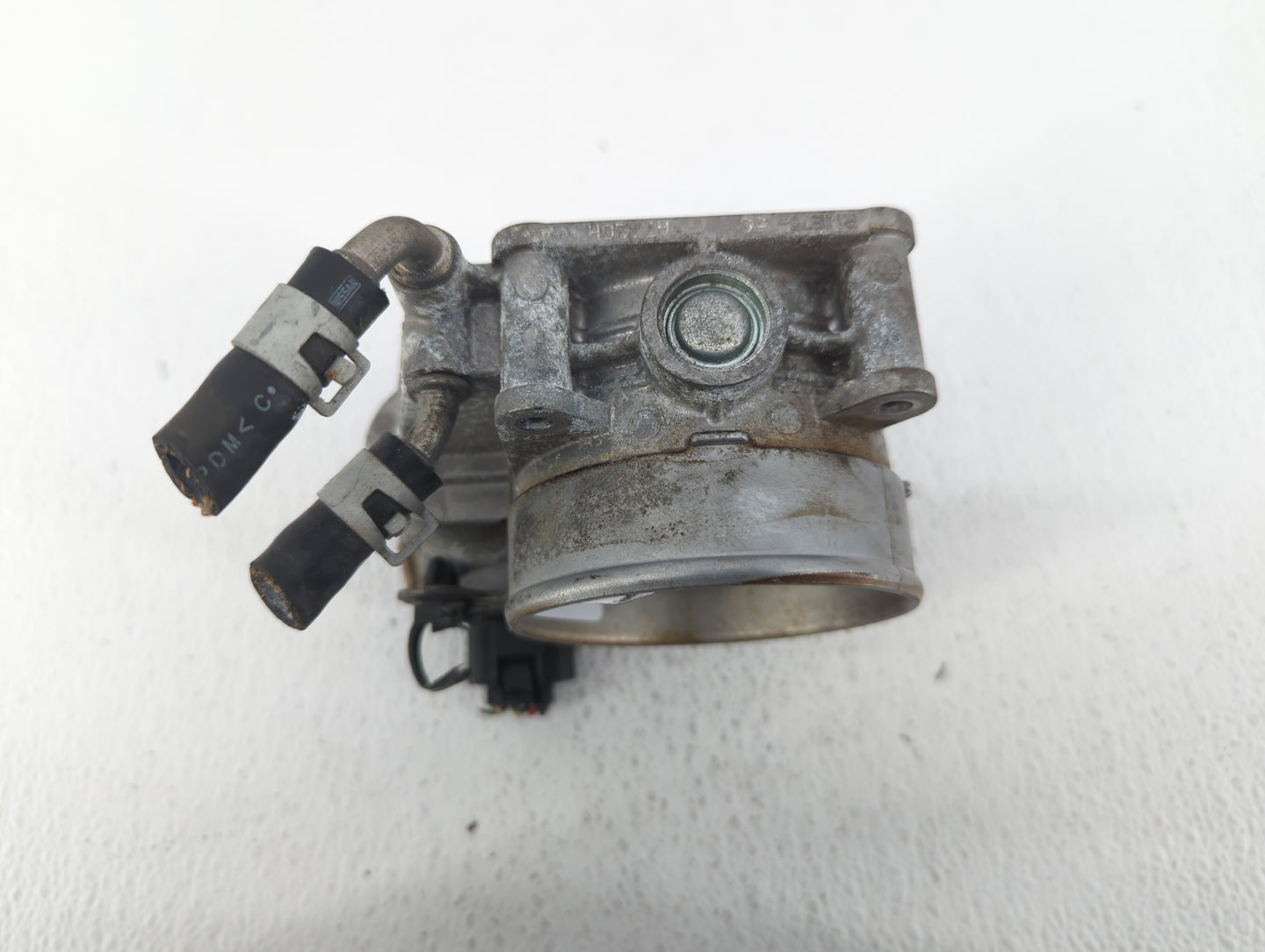 2017-2020 Nissan Pathfinder Throttle Body Fits Fits 2016 2017 2018 2019 2020 OEM Used Auto Parts - Oemusedautoparts1.com