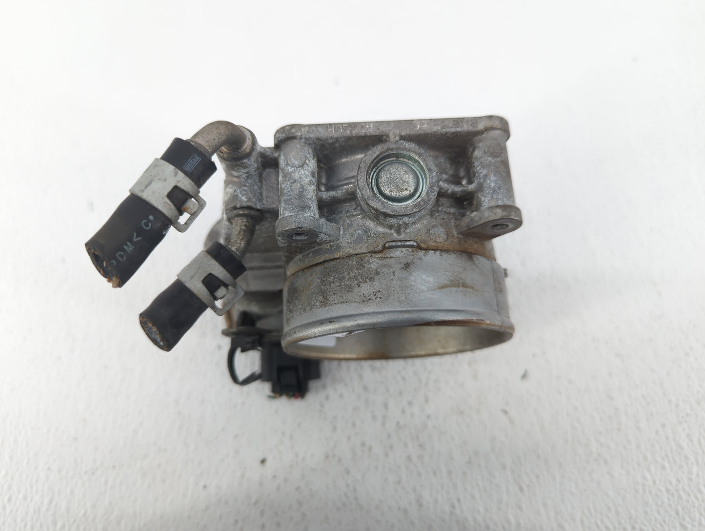 2017-2020 Nissan Pathfinder Throttle Body Fits Fits 2016 2017 2018 2019 2020 OEM Used Auto Parts - Oemusedautoparts1.com