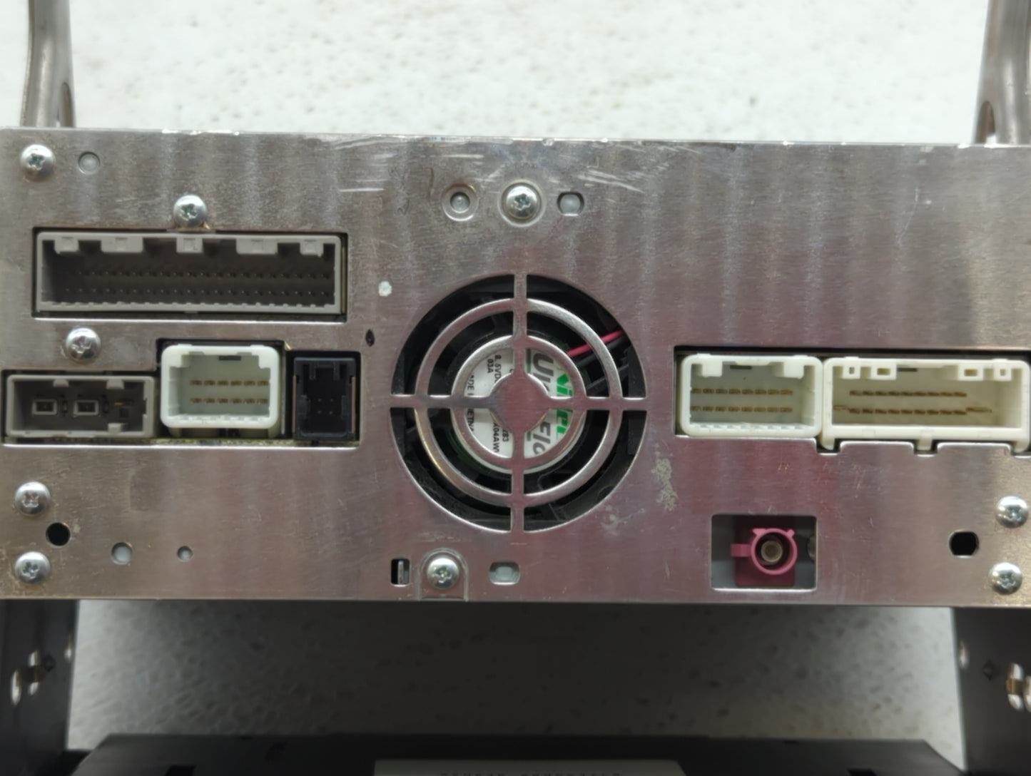 2017-2020 Nissan Pathfinder Am Fm Cd Player Radio Receiver - Oemusedautoparts1.com