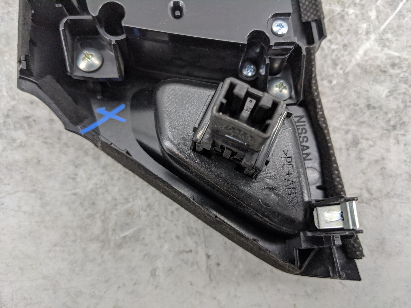 Nissan Pathfinder Audio Control Module 9pj0a|210260 - Oemusedautoparts1.com