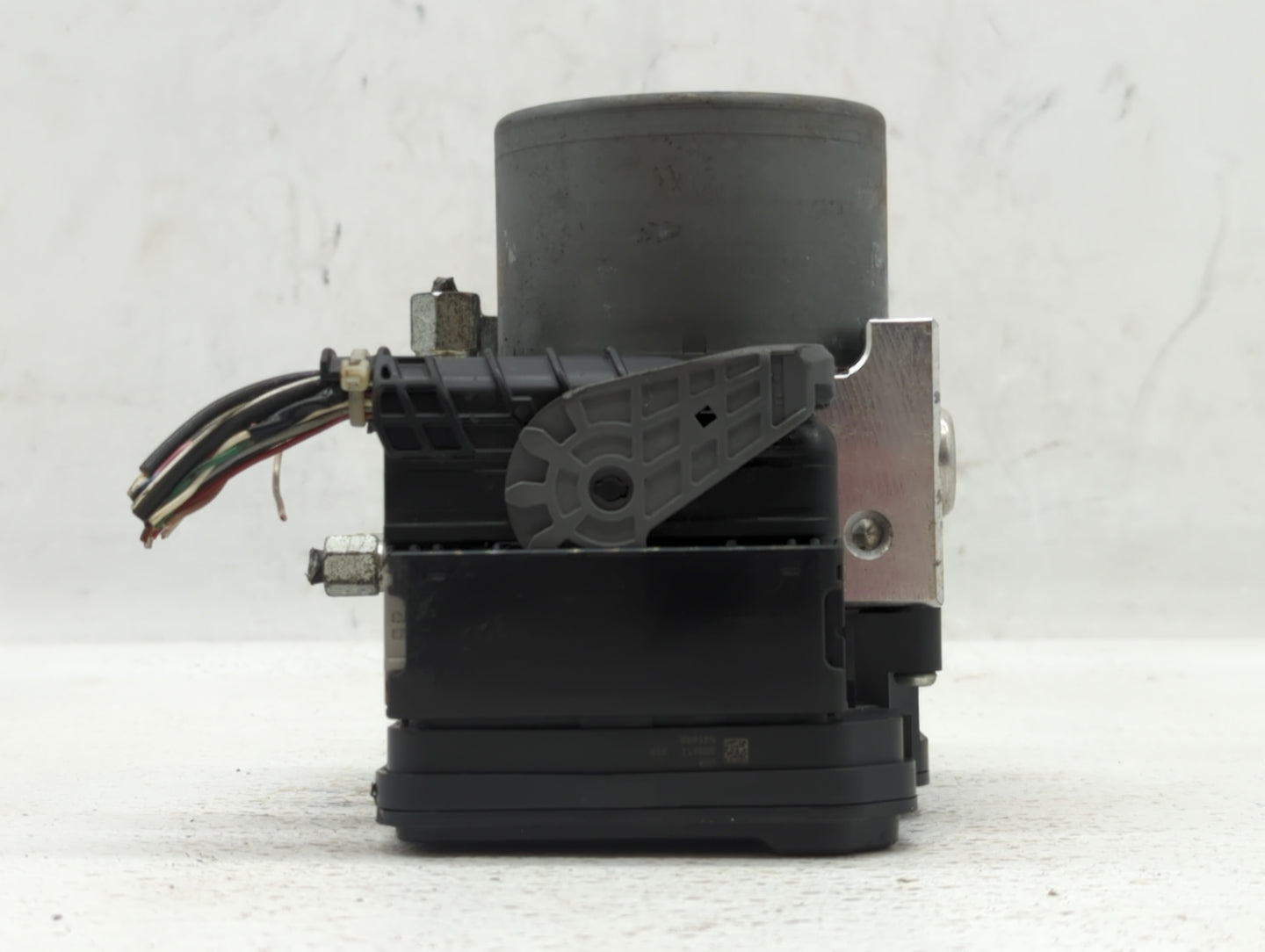 2018-2020 Nissan Pathfinder ABS Pump Control Module Replacement P/N:47660 9PP1B Fits Fits 2018 2019 2020 OEM Used Auto Parts