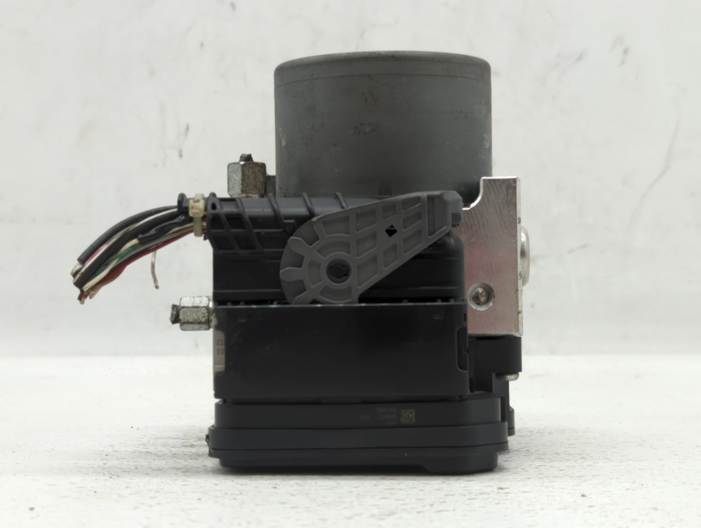2018-2020 Nissan Pathfinder ABS Pump Control Module Replacement P/N:47660 9PP1B Fits Fits 2018 2019 2020 OEM Used Auto Parts