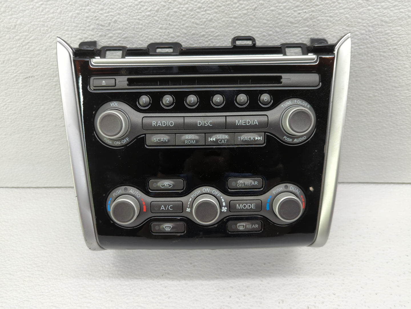 Nissan Pathfinder Radio Control Panel - Oemusedautoparts1.com