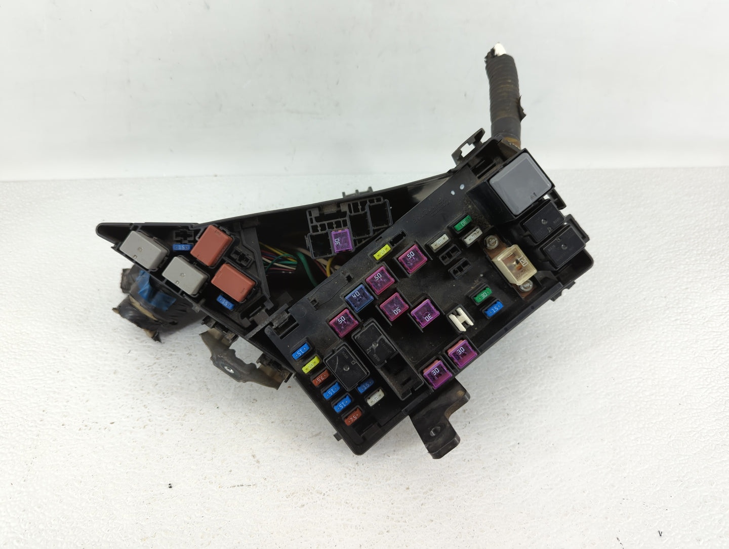 2015-2022 Nissan Pathfinder Fusebox Fuse Box Panel Relay Module P/N:MB100200B Fits Fits 2015 2016 2017 2018 2019 2020 2022 O
