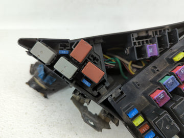 2015-2022 Nissan Pathfinder Fusebox Fuse Box Panel Relay Module P/N:MB100200B Fits Fits 2015 2016 2017 2018 2019 2020 2022 OEM Used Auto Parts