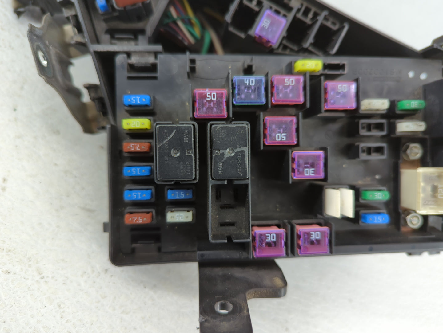 2015-2022 Nissan Pathfinder Fusebox Fuse Box Panel Relay Module P/N:MB100200B Fits Fits 2015 2016 2017 2018 2019 2020 2022 O