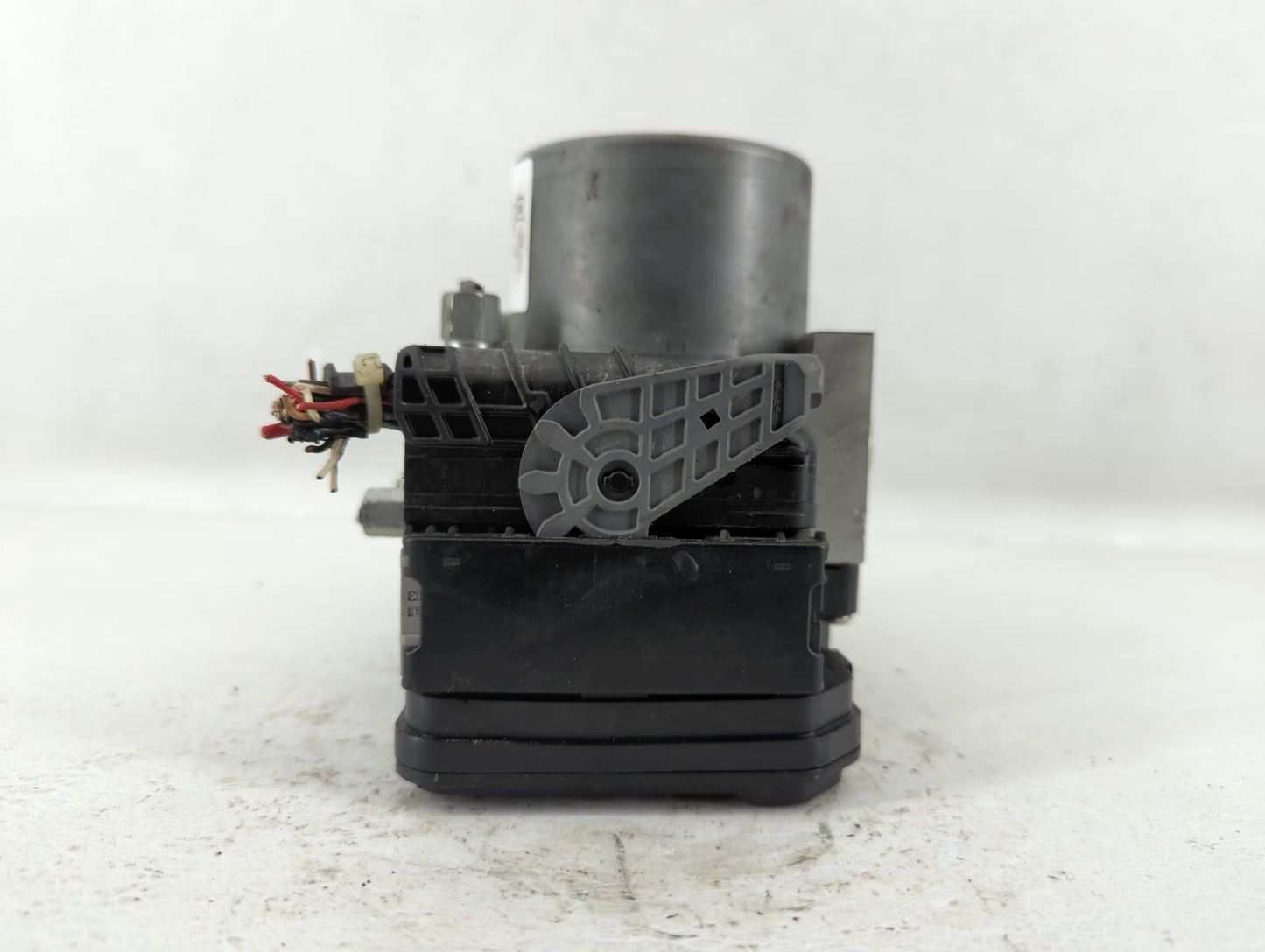 2018-2020 Nissan Pathfinder ABS Pump Control Module Replacement P/N:116030-51100 Fits Fits 2018 2019 2020 OEM Used Auto Part