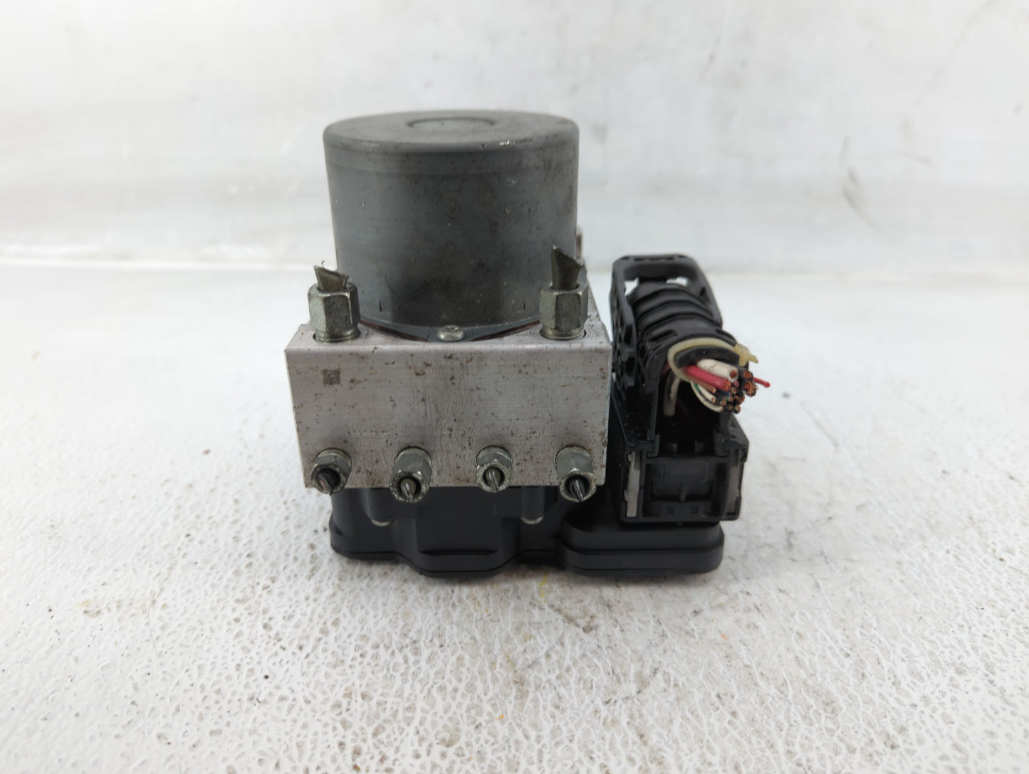 2018-2020 Nissan Pathfinder ABS Pump Control Module Replacement P/N:116030-51100 Fits Fits 2018 2019 2020 OEM Used Auto Part