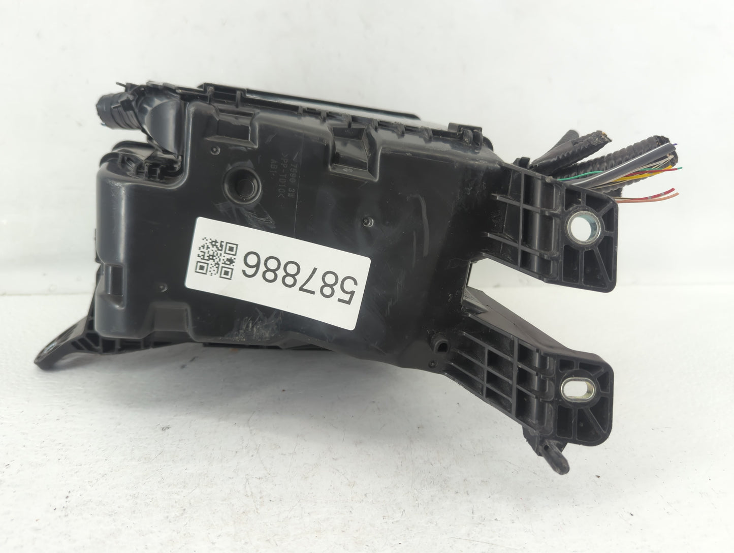 2015-2022 Nissan Pathfinder Fusebox Fuse Box Panel Relay Module P/N:82662-78151 Fits Fits 2015 2016 2017 2018 2019 2020 2022