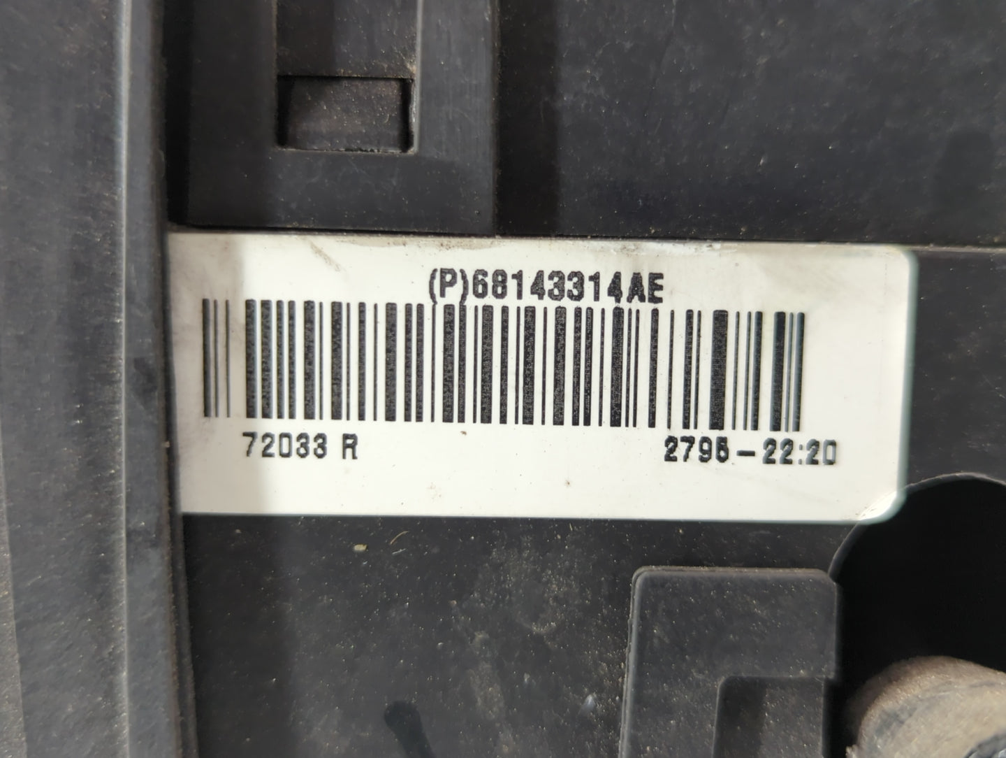 2015-2022 Nissan Pathfinder Fusebox Fuse Box Panel Relay Module P/N:68143314AE Fits Fits 2015 2016 2017 2018 2019 2020 2022 