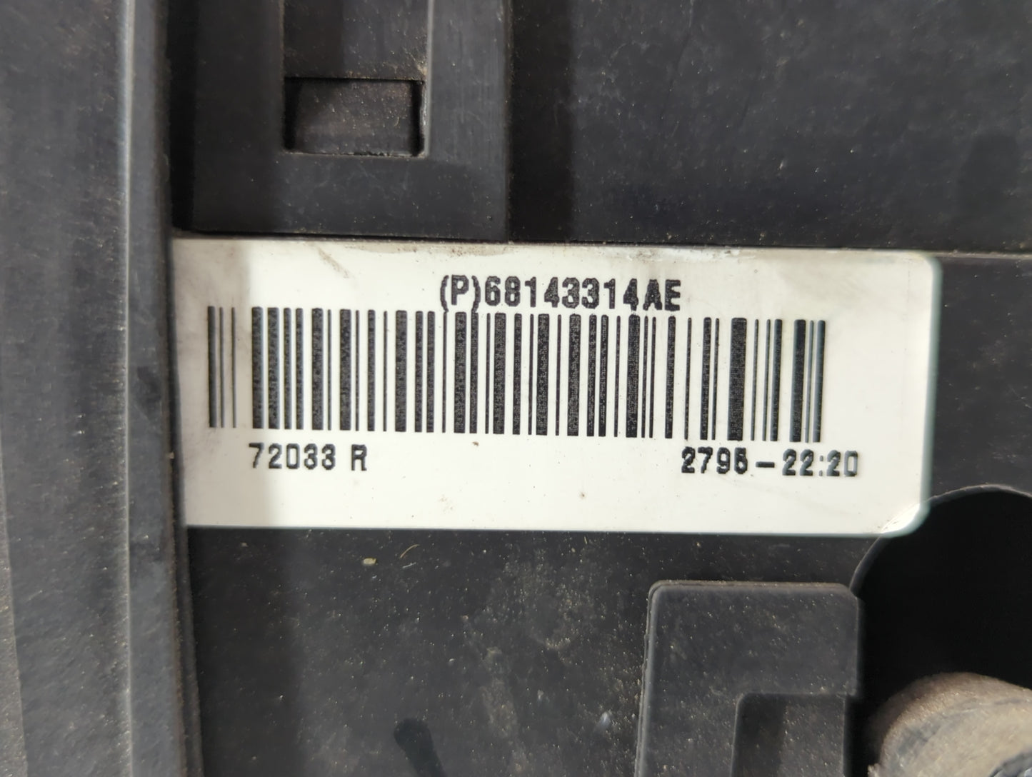 2015-2022 Nissan Pathfinder Fusebox Fuse Box Panel Relay Module P/N:68143314AE Fits Fits 2015 2016 2017 2018 2019 2020 2022 
