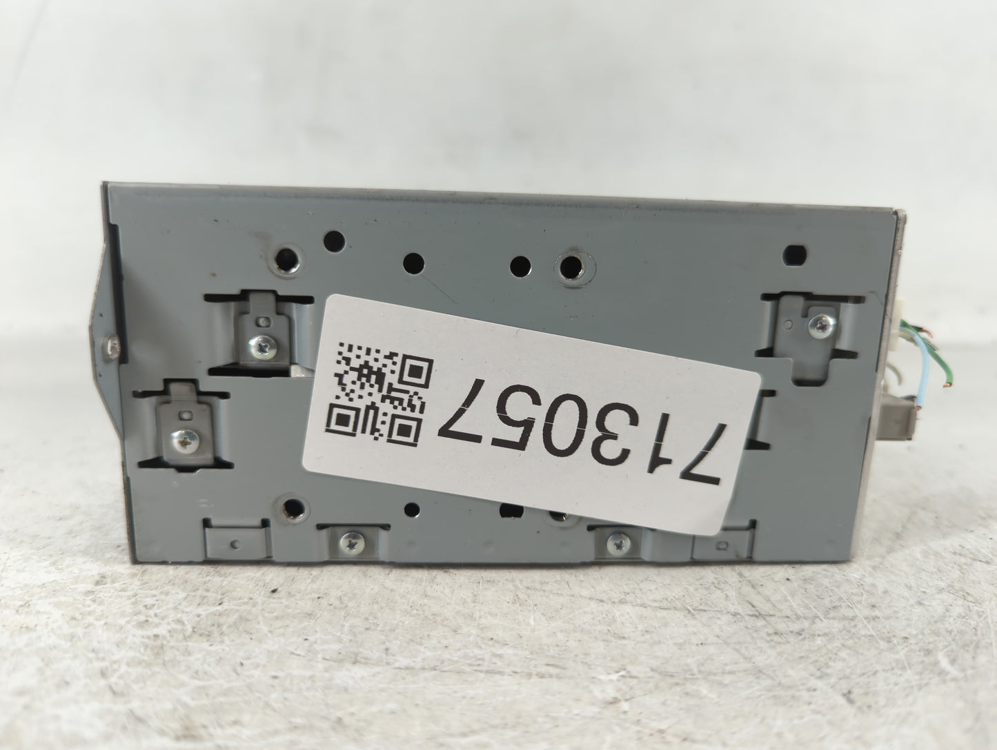 2017-2020 Nissan Pathfinder Am Fm Cd Player Radio Receiver - Oemusedautoparts1.com