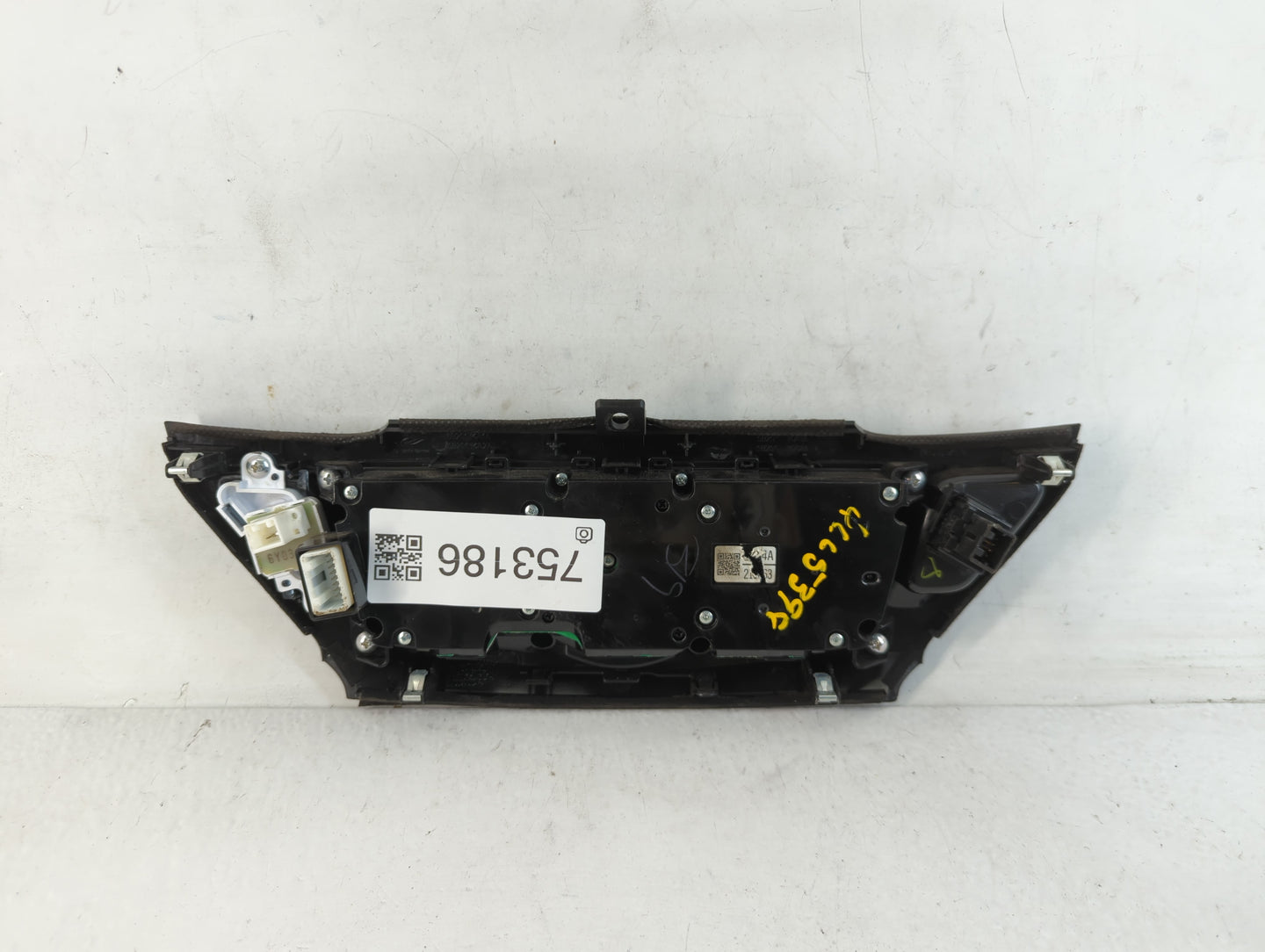 2018 Nissan Pathfinder Climate Control Module Temperature AC/Heater Replacement Fits OEM Used Auto Parts - Oemusedautoparts1