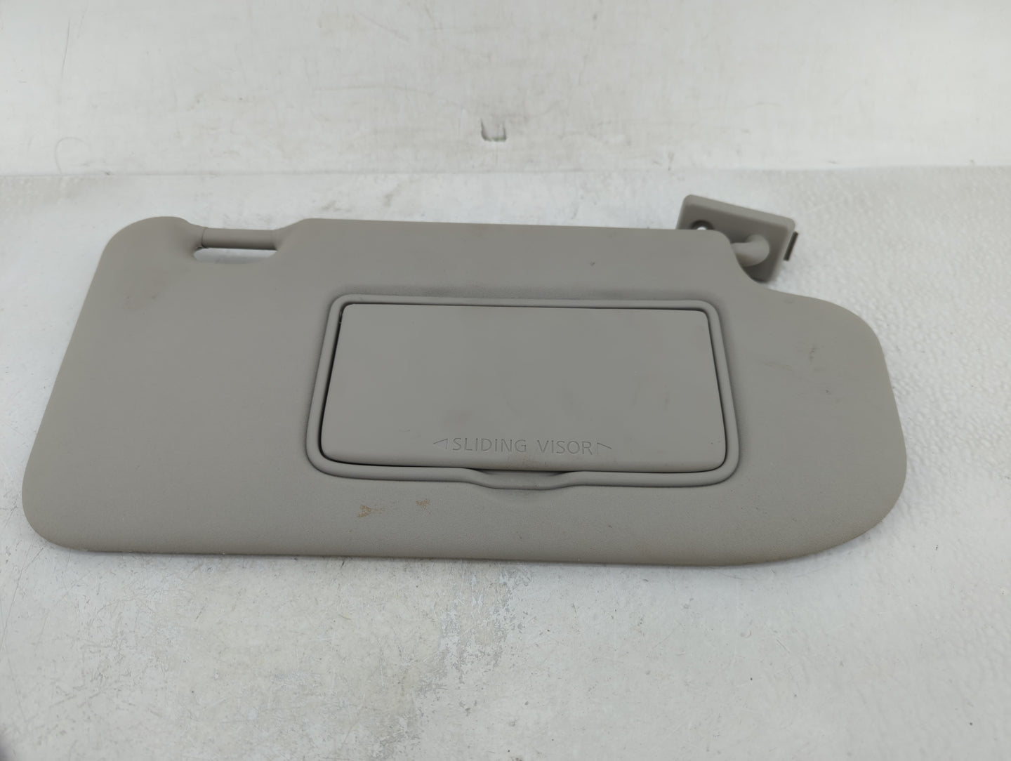 2017-2018 Nissan Qashqai Sun Visor Shade Replacement Driver Left Mirror Fits Fits 2017 2018 OEM Used Auto Parts - Oemusedaut