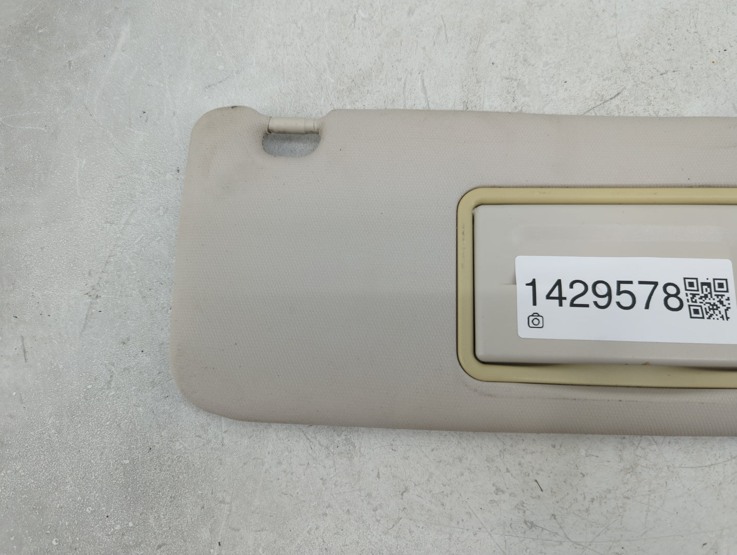 2017-2018 Nissan Qashqai Sun Visor Shade Replacement Passenger Right Mirror Fits Fits 2017 2018 OEM Used Auto Parts - Oemuse