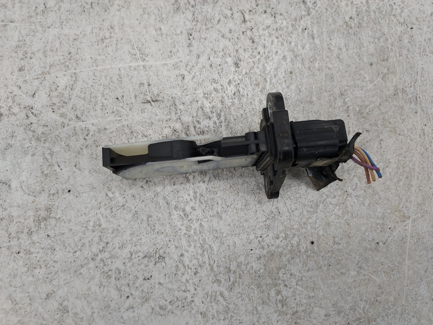 2017-2021 Nissan Qashqai Mass Air Flow Meter Maf 1487998 - Oemusedautoparts1.com