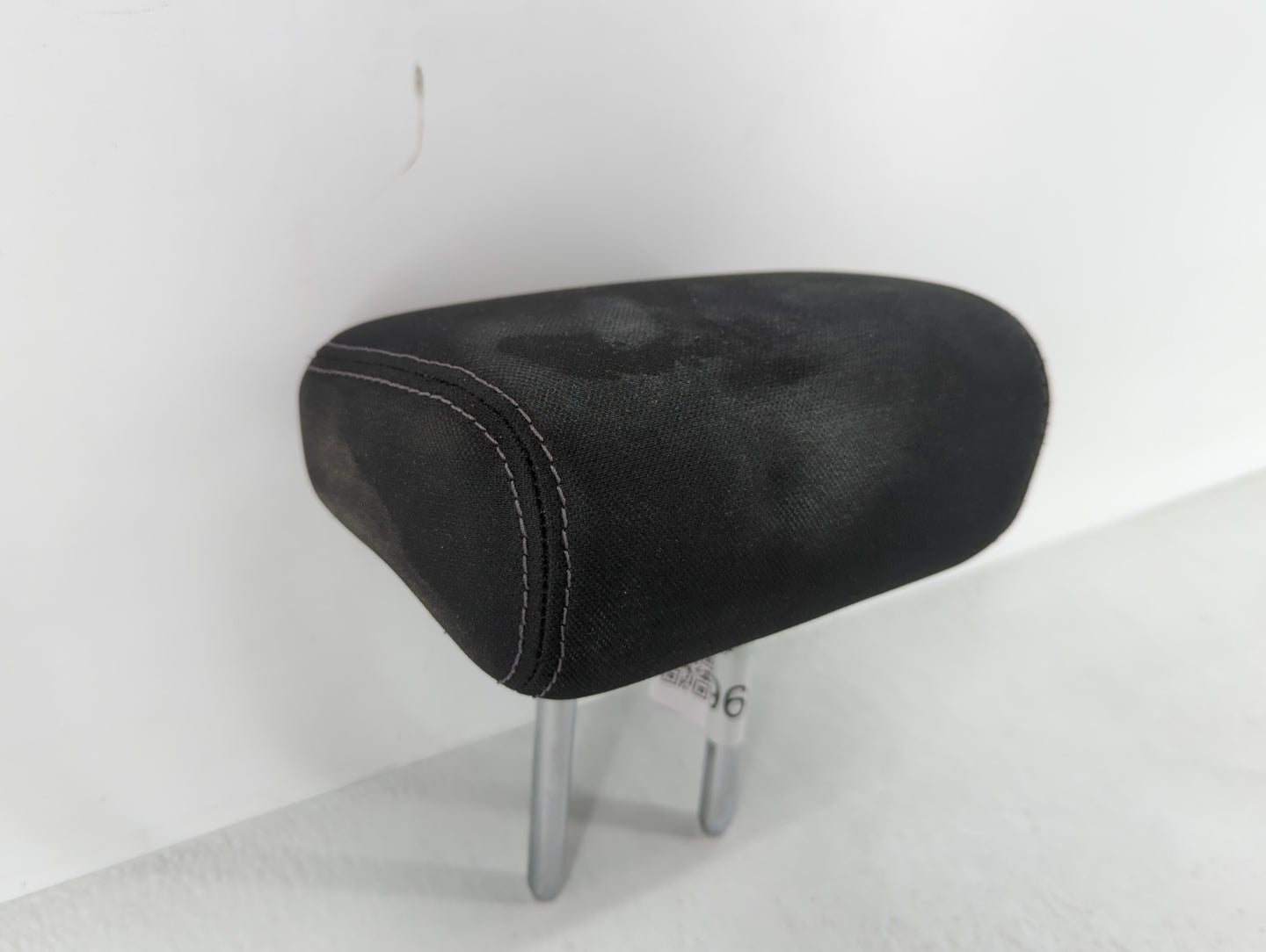 2017-2019 Nissan Qashqai Headrest Head Rest Front Driver Passenger Seat Fits Fits 2017 2018 2019 OEM Used Auto Parts - Oemus