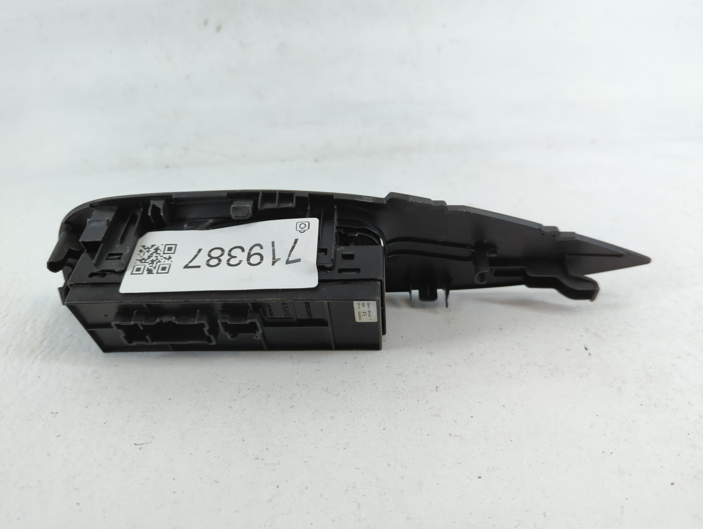 2017-2021 Nissan Qashqai Master Power Window Switch Replacement Driver Side Left P/N:25401 6MA0C Fits OEM Used Auto Parts - 