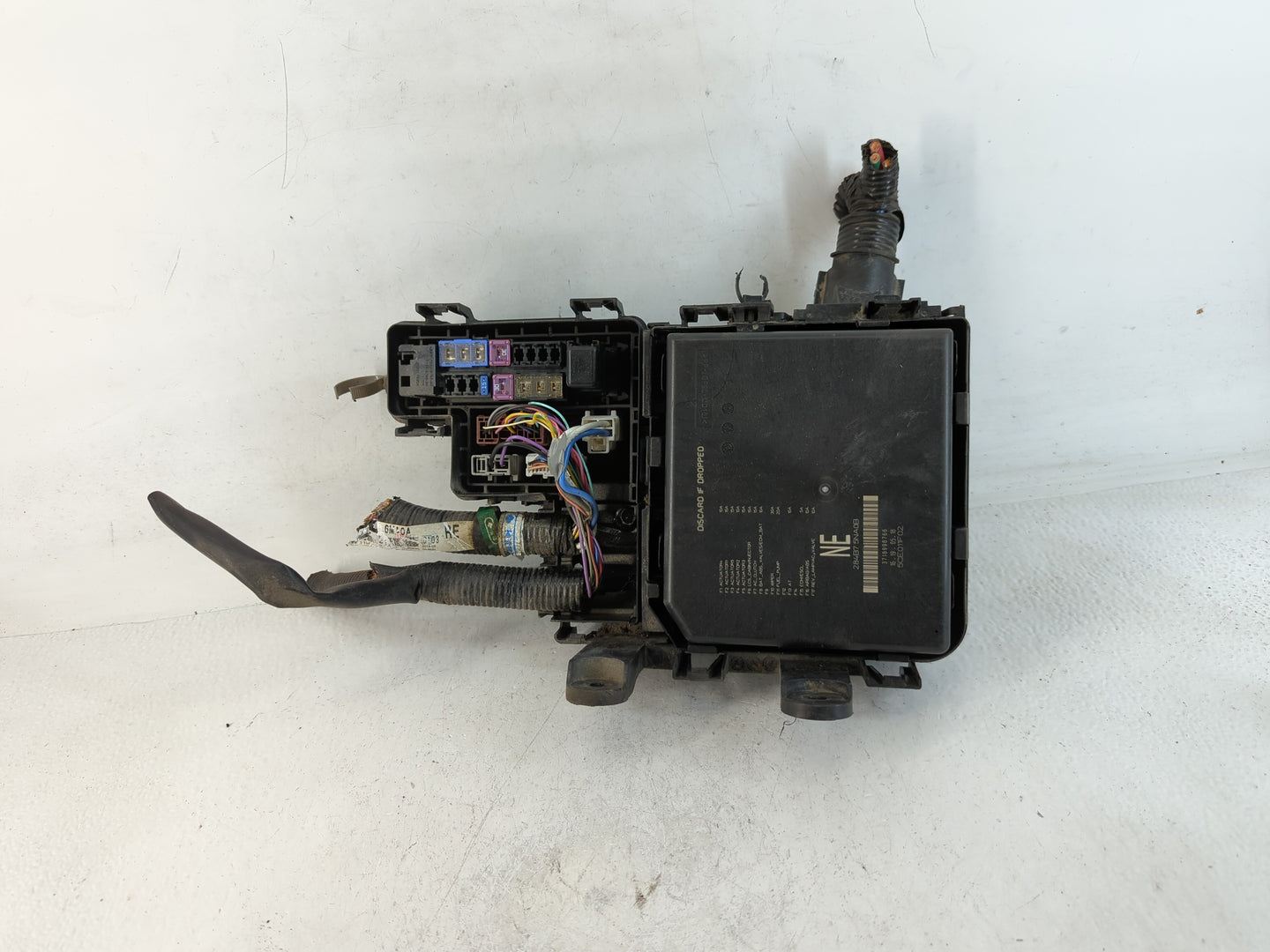 2017-2021 Nissan Qashqai Fusebox Fuse Box Panel Relay Module P/N:284B7 5NA0B Fits Fits 2017 2018 2019 2020 2021 2022 OEM Use
