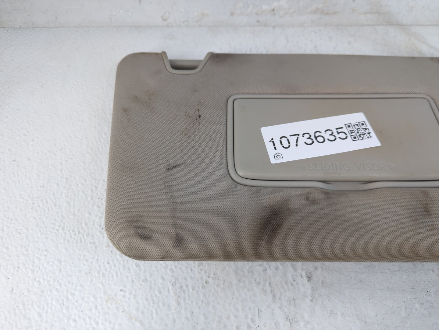 2018-2020 Nissan Rogue Sun Visor Shade Replacement Passenger Right Mirror Fits Fits 2018 2019 2020 OEM Used Auto Parts - Oem