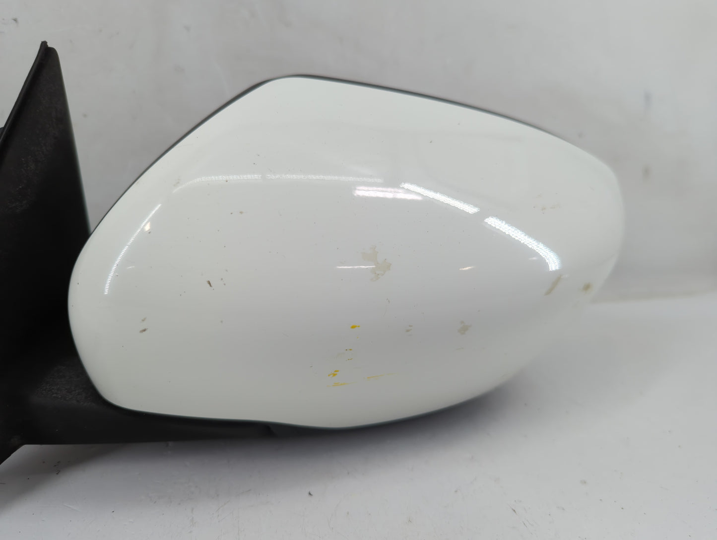 2017-2020 Nissan Rogue Driver Side View Mirror - Left Door Mirror OEM Used - Oemusedautoparts1.com