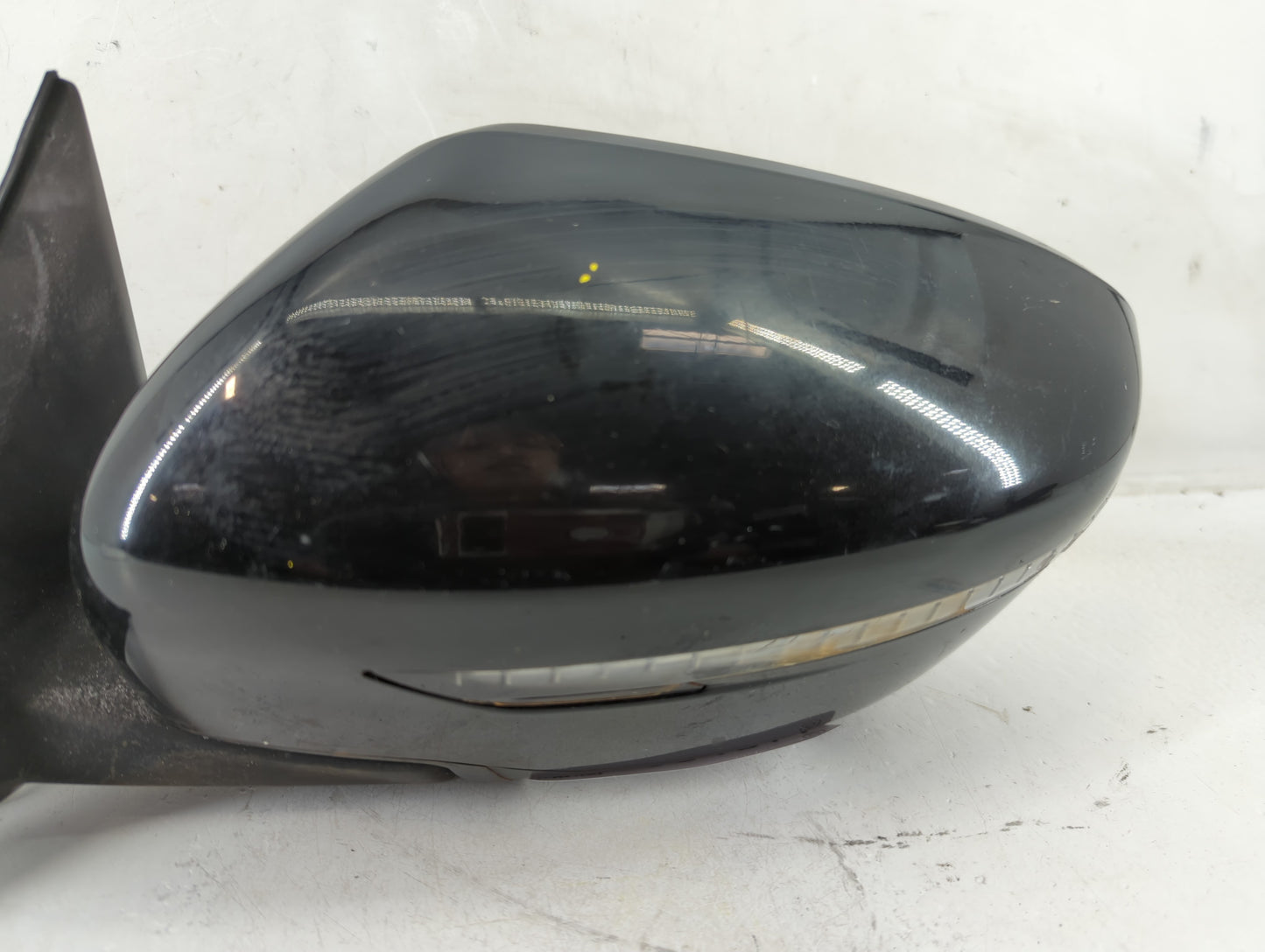 2017-2020 Nissan Rogue Driver Side View Mirror - Left Door Mirror OEM Used - Oemusedautoparts1.com