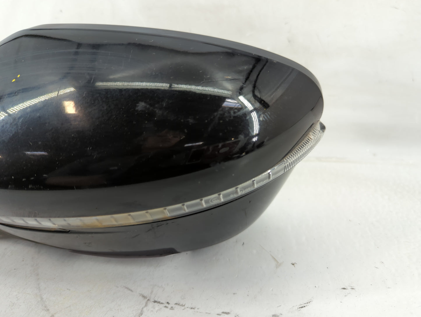 2017-2020 Nissan Rogue Driver Side View Mirror - Left Door Mirror OEM Used - Oemusedautoparts1.com