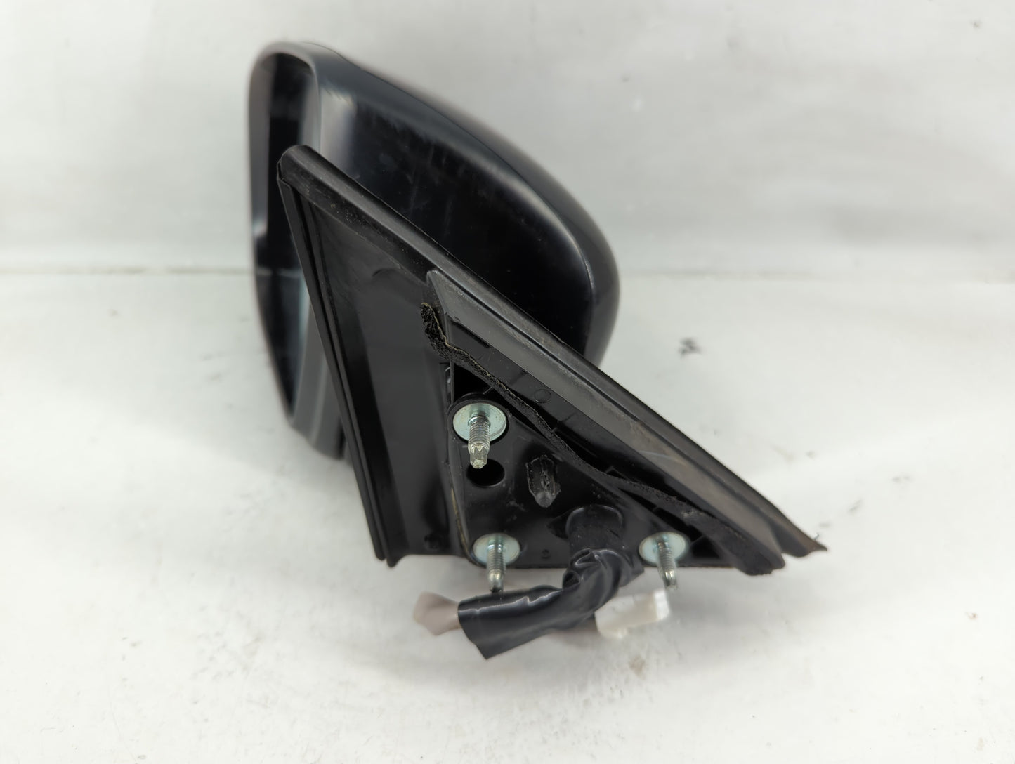 2017-2020 Nissan Rogue Driver Side View Mirror - Left Door Mirror OEM Used - Oemusedautoparts1.com