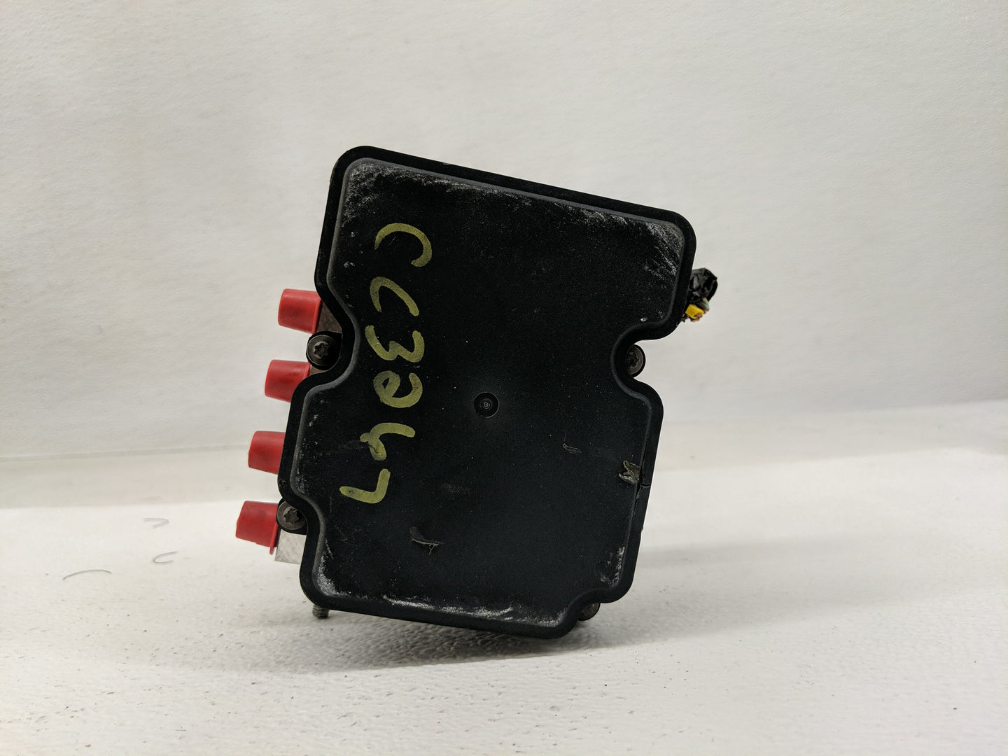 2018 Nissan Rogue ABS Pump Control Module Replacement P/N:47660 5HR1A Fits OEM Used Auto Parts - Oemusedautoparts1.com