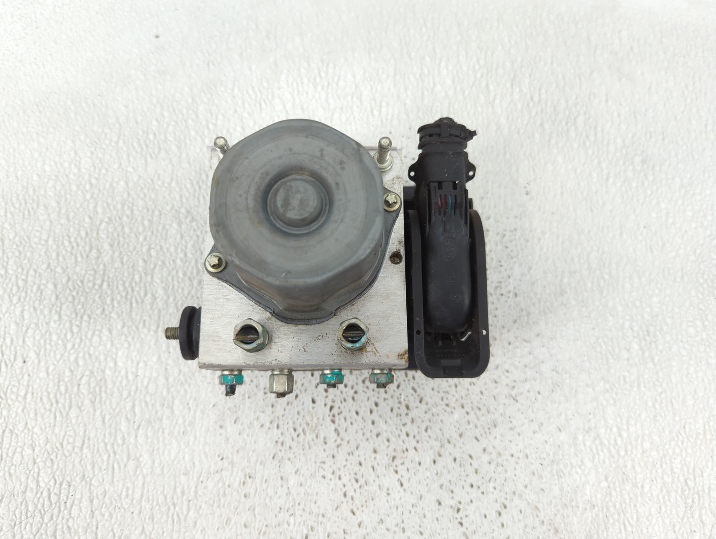 2018 Nissan Rogue ABS Pump Control Module Replacement P/N:47660 5HR1A Fits OEM Used Auto Parts - Oemusedautoparts1.com
