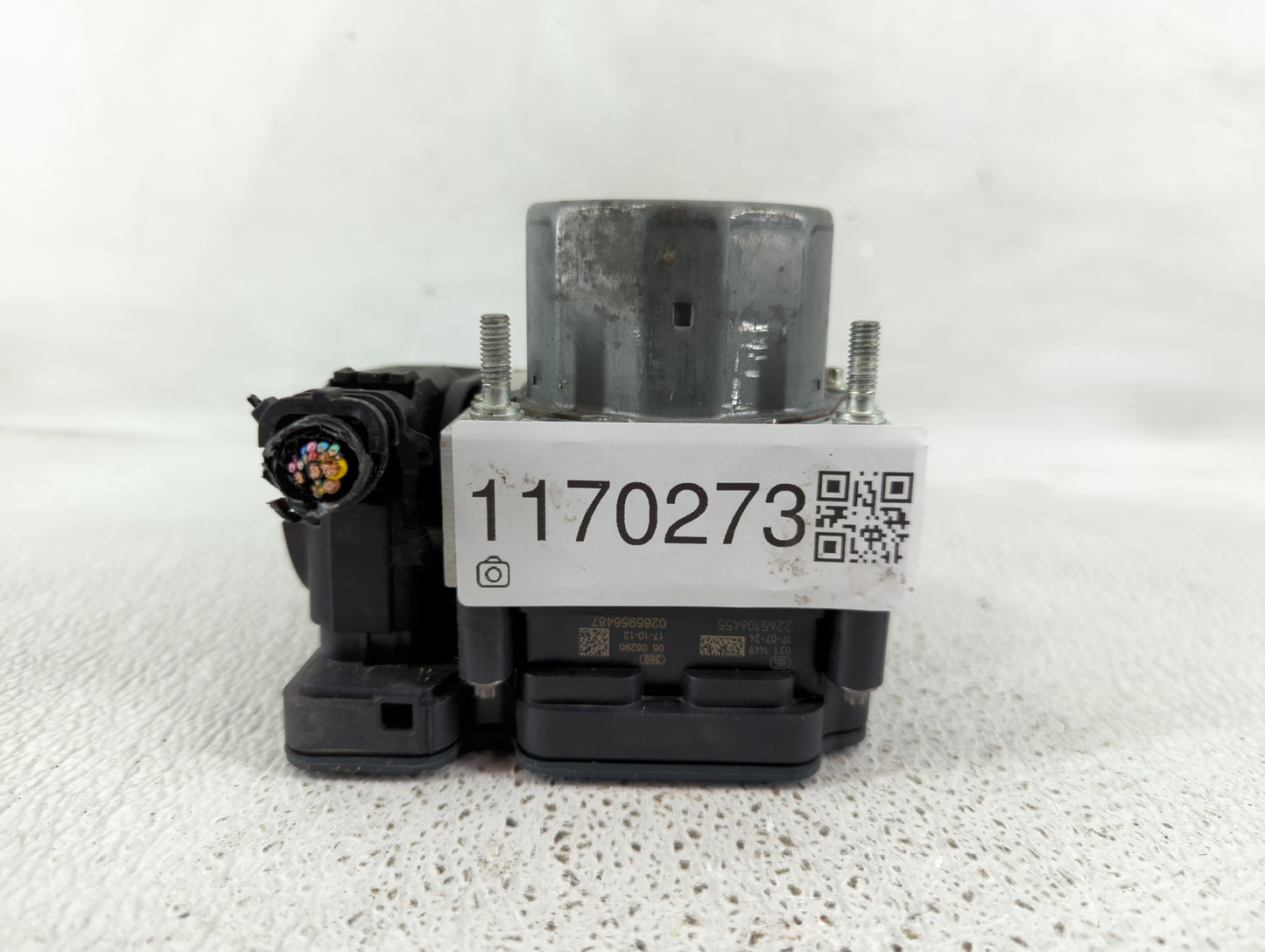 2018 Nissan Rogue ABS Pump Control Module Replacement P/N:47660 5HR1A Fits OEM Used Auto Parts - Oemusedautoparts1.com