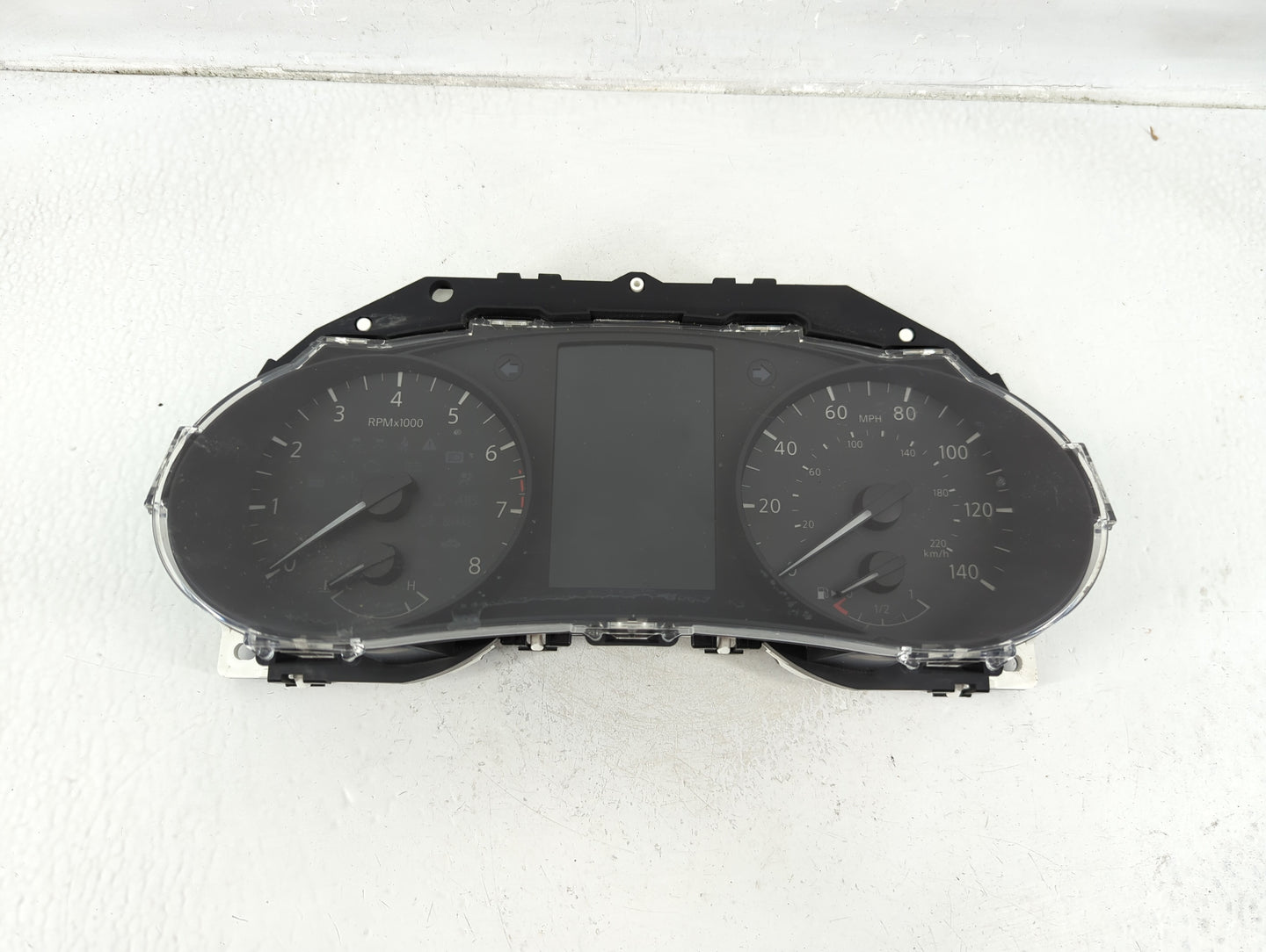 2018 Nissan Rogue Instrument Cluster Speedometer Gauges P/N:7FW0A/JEF8 Fits OEM Used Auto Parts - Oemusedautoparts1.com