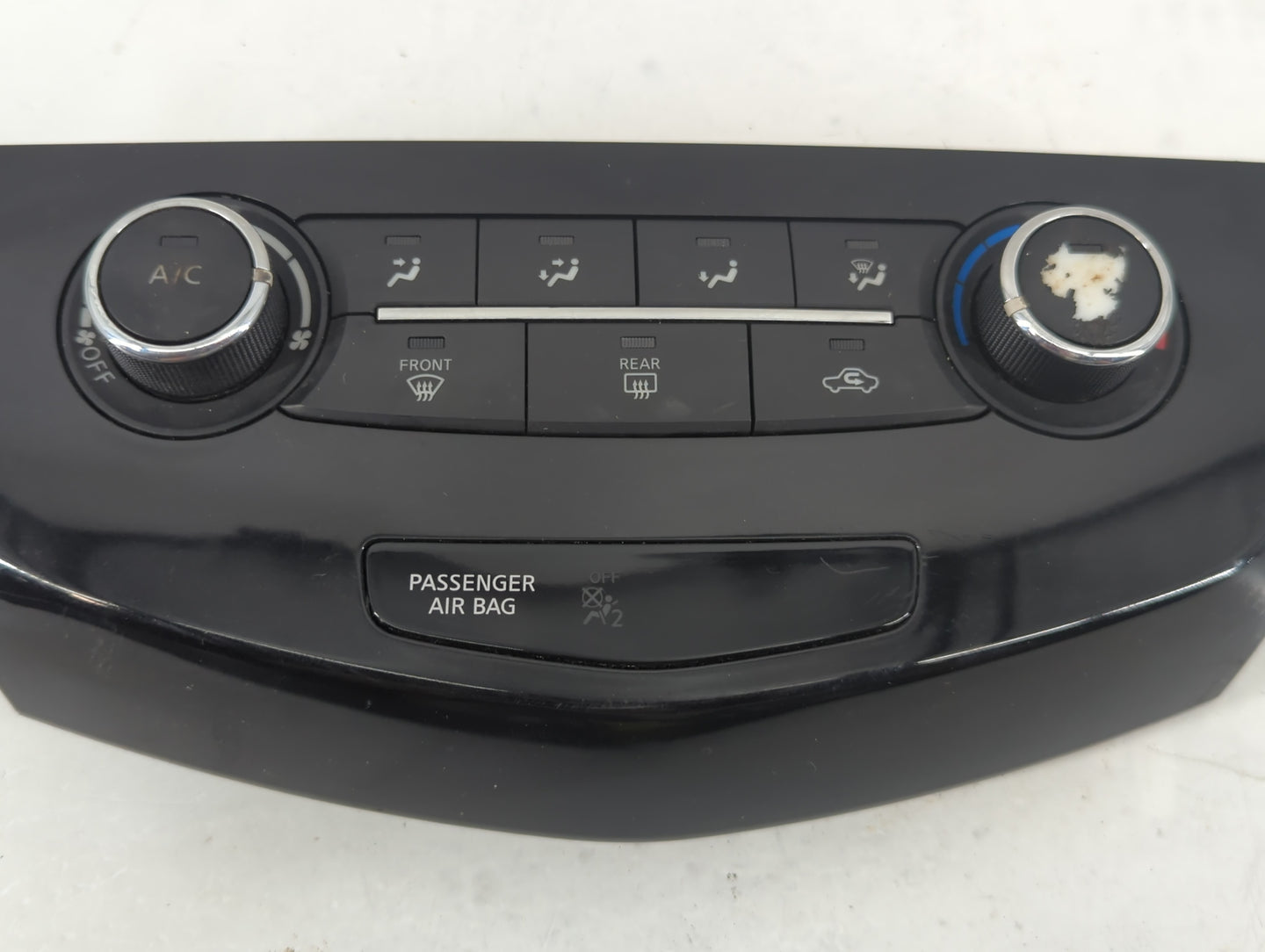 2017-2022 Nissan Rogue Climate Control Module Temperature AC/Heater Replacement P/N:275007FA0A Fits OEM Used Auto Parts - Oe