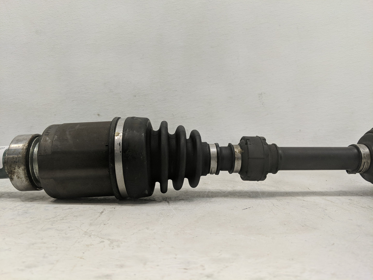 2018 Nissan Rogue Axle Shaft Front Driver Cv C/v - Oemusedautoparts1.com