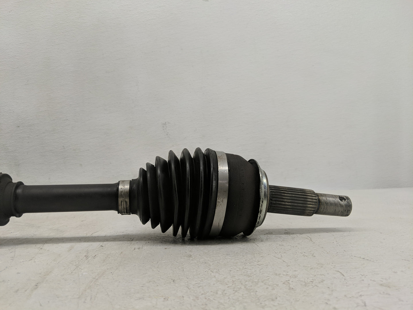 2018 Nissan Rogue Axle Shaft Front Driver Cv C/v - Oemusedautoparts1.com