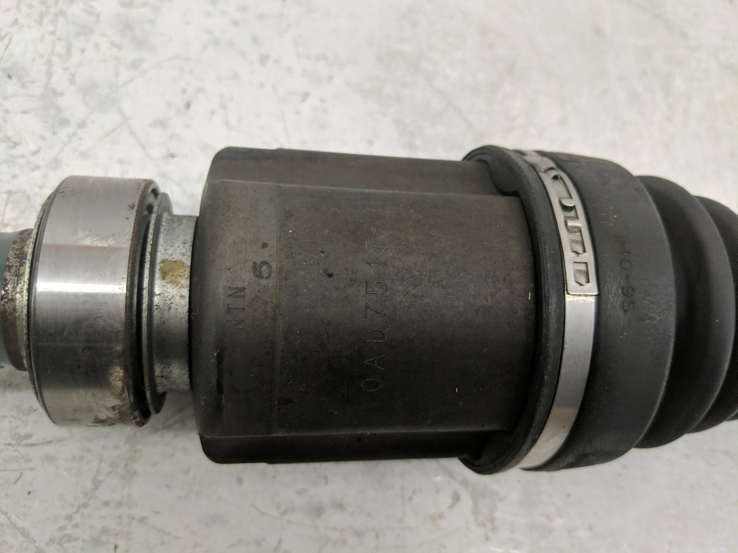 2018 Nissan Rogue Axle Shaft Front Driver Cv C/v - Oemusedautoparts1.com