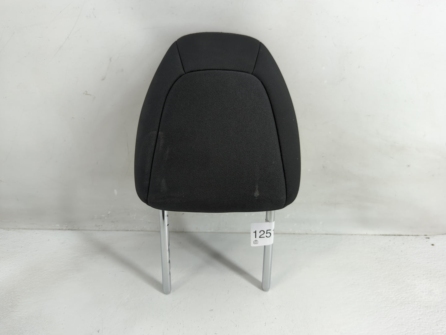 2018 Nissan Rogue Headrest Head Rest Front Driver Passenger Seat Fits OEM Used Auto Parts - Oemusedautoparts1.com