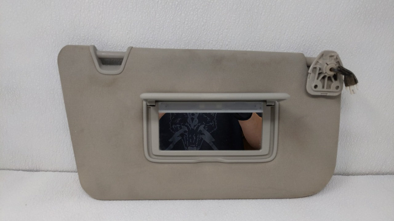 2018-2019 Nissan Rogue Sun Visor Shade Replacement Passenger Right Mirror Fits Fits 2018 2019 OEM Used Auto Parts - Oemuseda