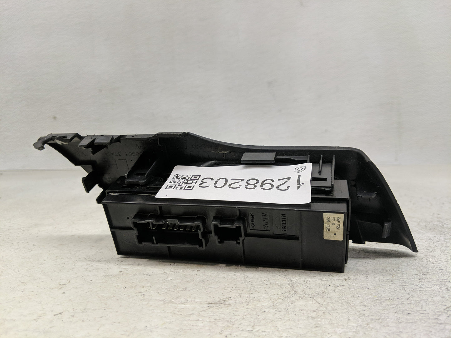 2014-2020 Nissan Rogue Master Power Window Switch Replacement Driver Side Left P/N:25401 3TA5A Fits OEM Used Auto Parts - Oe