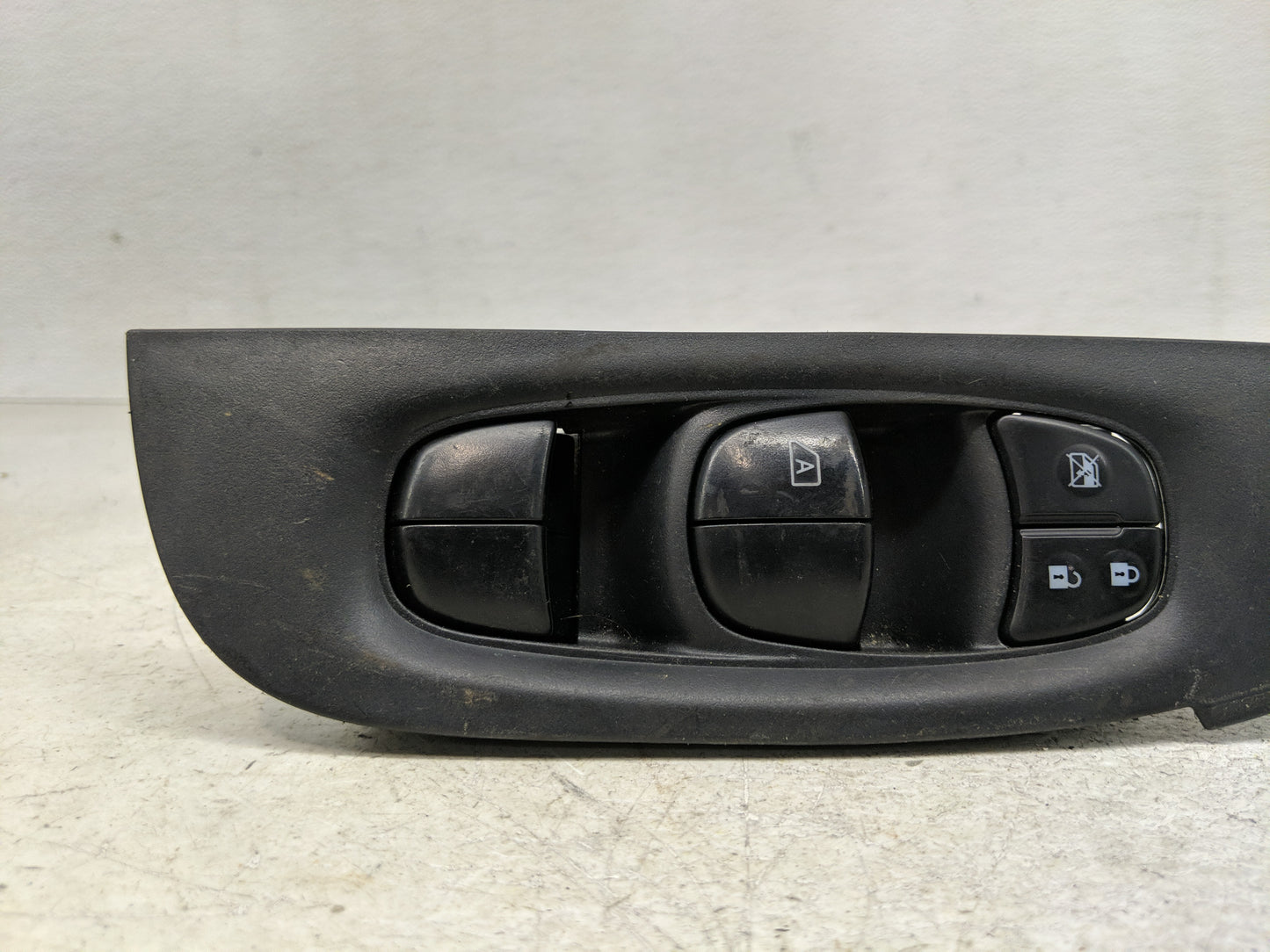 2014-2020 Nissan Rogue Master Power Window Switch Replacement Driver Side Left Fits OEM Used Auto Parts - Oemusedautoparts1.
