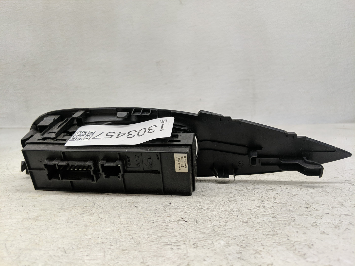 2014-2020 Nissan Rogue Master Power Window Switch Replacement Driver Side Left Fits OEM Used Auto Parts - Oemusedautoparts1.