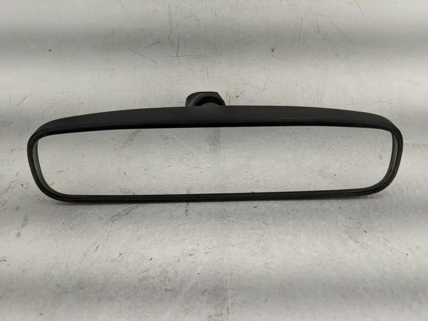 2018 Nissan Rogue Interior Rear View Mirror Replacement OEM P/N:E13010837 Fits OEM Used Auto Parts - Oemusedautoparts1.com